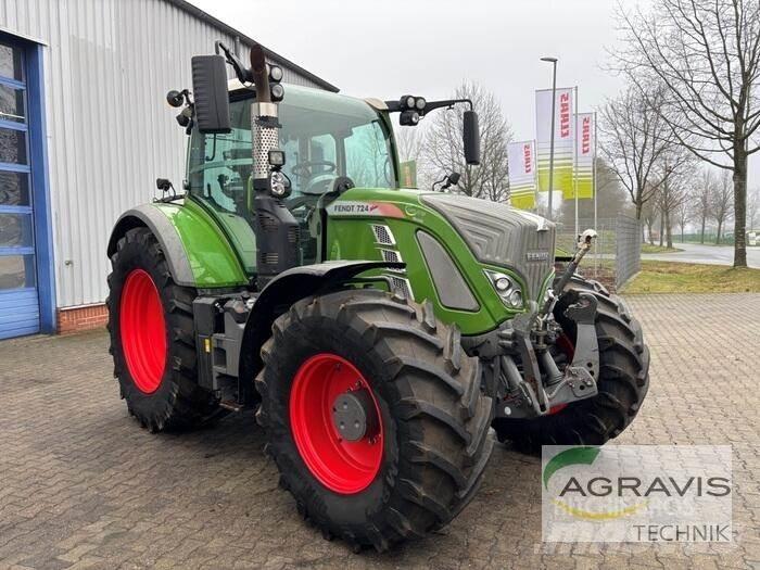 Fendt 724 VARIO S4 Tractoare