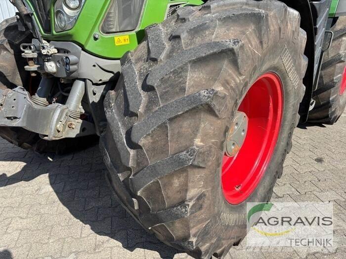 Fendt 724 VARIO S4 Tractoare