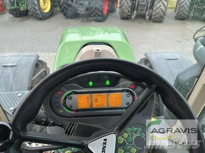 Fendt 724 VARIO S4 Tractoare