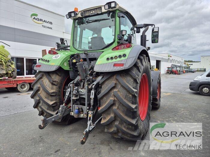 Fendt 724 VARIO S4 Tractoare