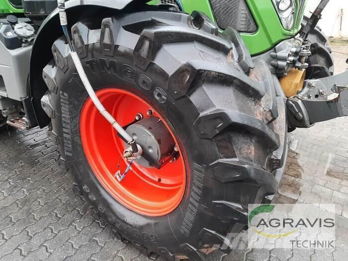Fendt 724 VARIO S4 Tractoare