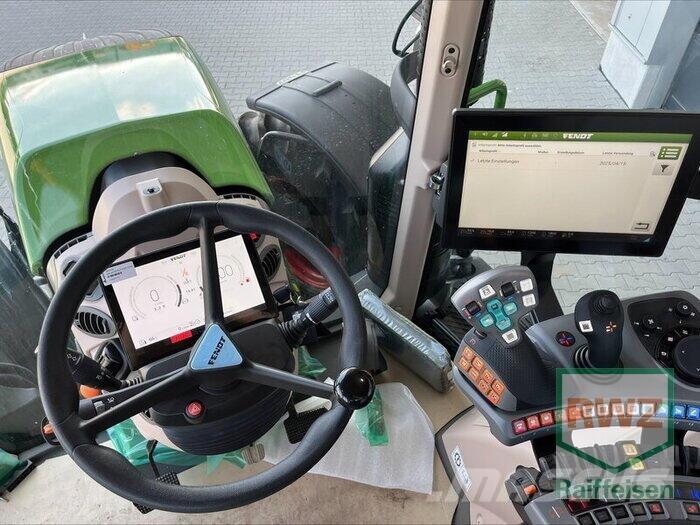 Fendt 724 VarioGen6 Tractoare