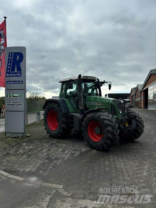 Fendt 820 VARIO Tractoare