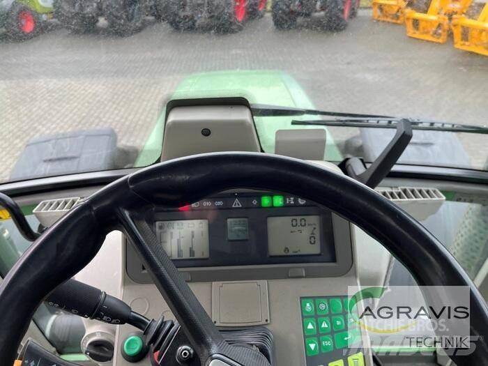 Fendt 820 VARIO TMS Tractoare