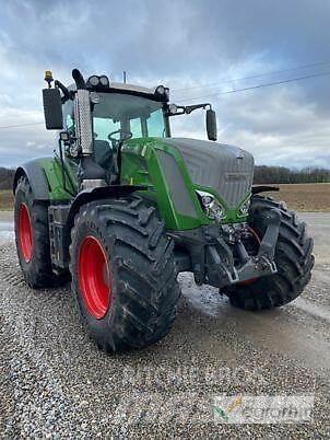 Fendt 824 PROFI PLUS Tractoare