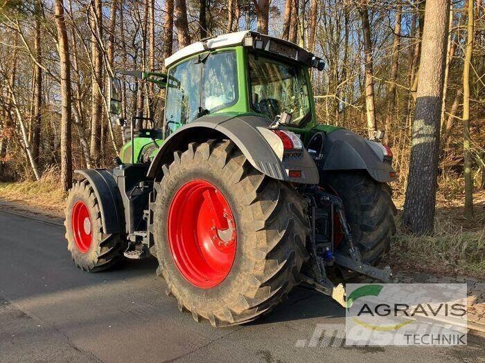 Fendt 826 VARIO S4 Tractoare