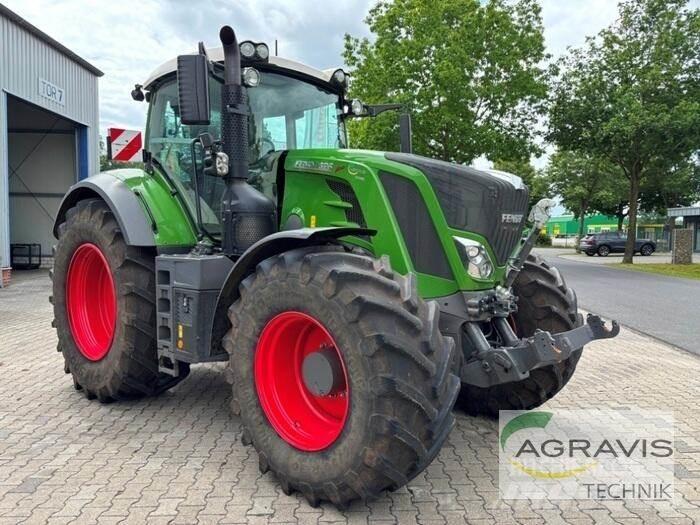 Fendt 826 VARIO S4 Tractoare