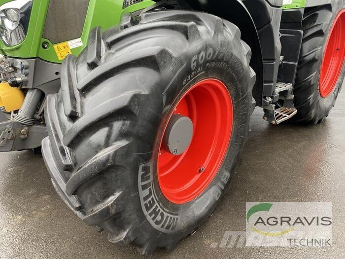 Fendt 826 VARIO S4 Tractoare
