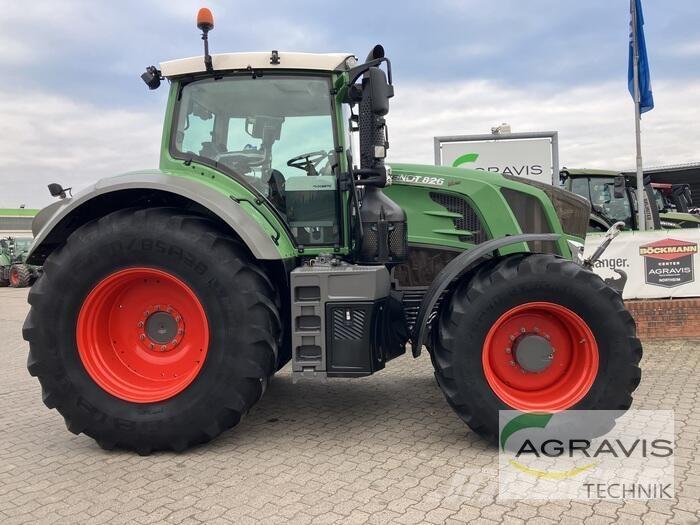 Fendt 826 VARIO S4 Tractoare