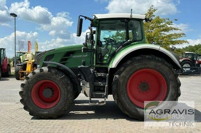 Fendt 826 VARIO SCR Tractoare