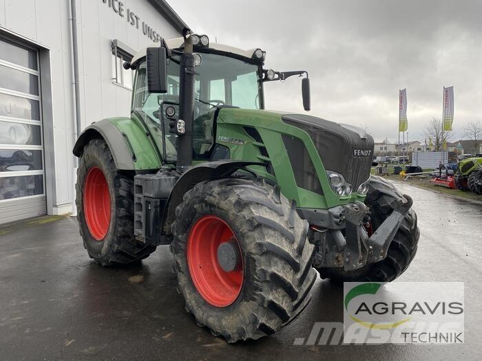 Fendt 826 VARIO SCR Tractoare