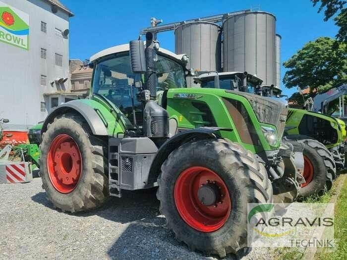 Fendt 828 VARIO S4 Tractoare