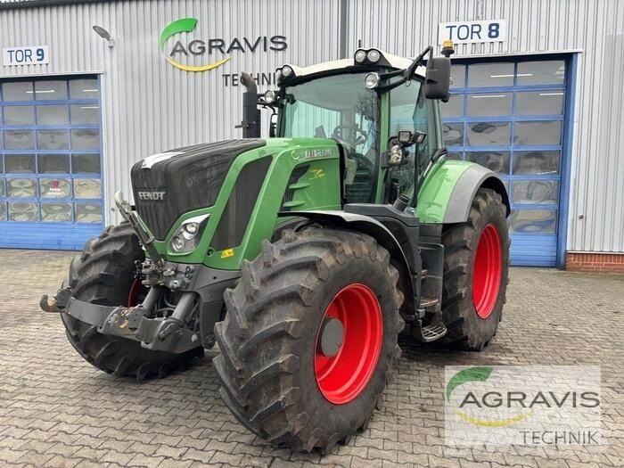 Fendt 828 VARIO S4 Tractoare
