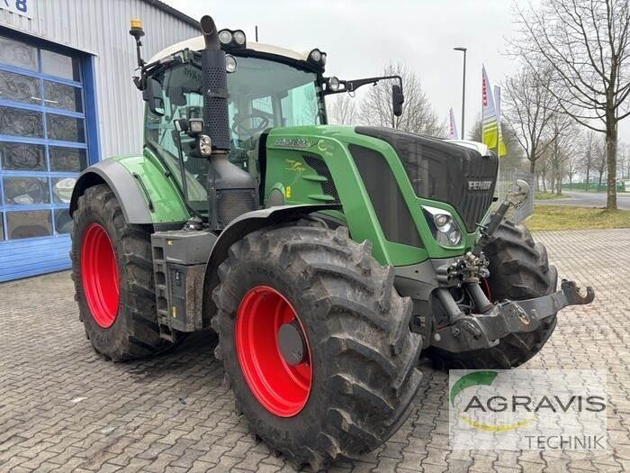 Fendt 828 VARIO S4 Tractoare