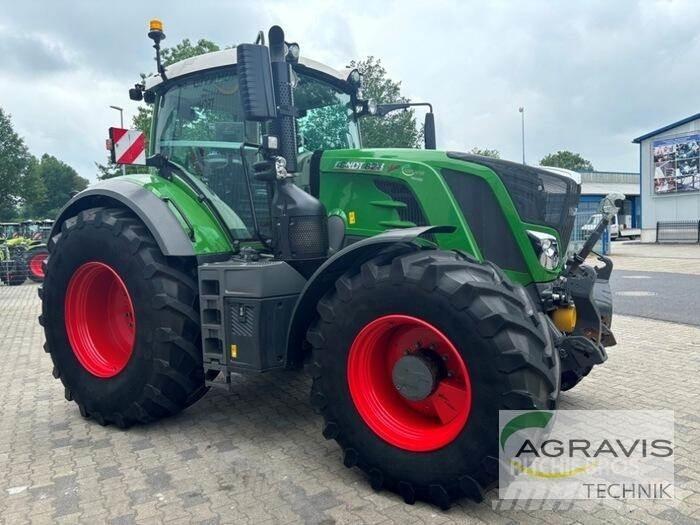 Fendt 828 VARIO S4 Tractoare
