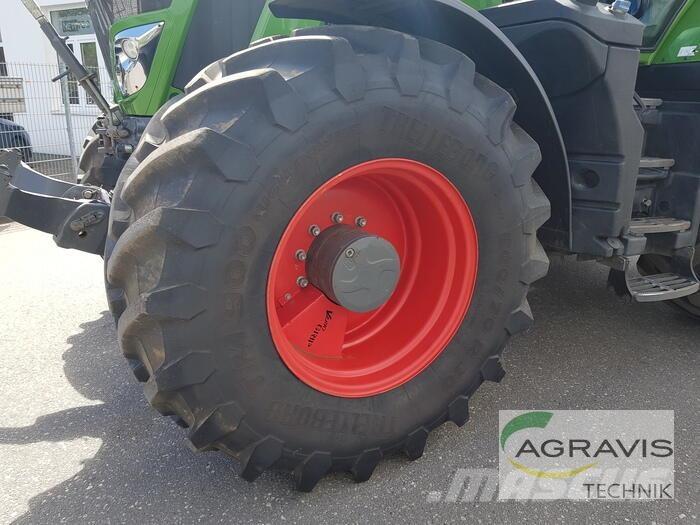Fendt 828 VARIO S4 Tractoare