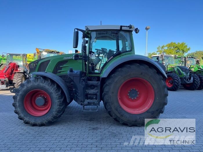Fendt 828 VARIO S4 Tractoare