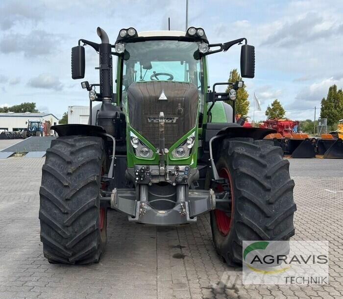 Fendt 828 VARIO S4 Tractoare