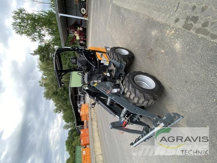 GiANT G1500 Incarcator pe pneuri