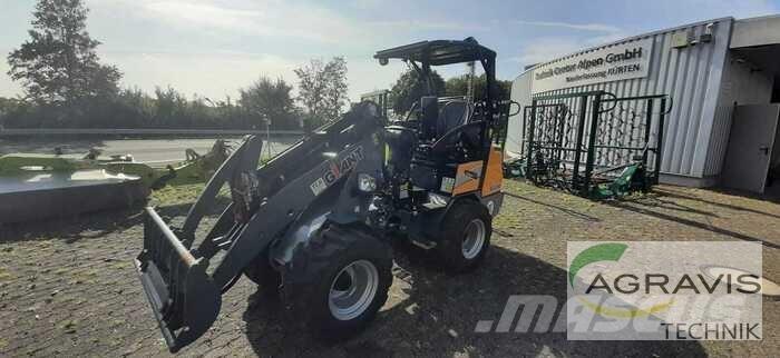 GiANT G2300 HD Incarcator pe pneuri