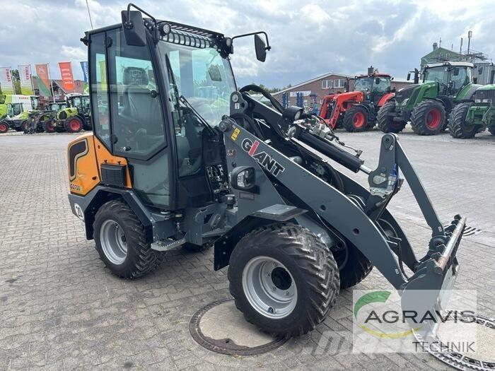 GiANT G2700 E Incarcator pe pneuri