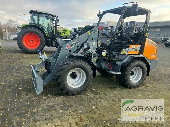 GiANT G3500 Incarcator pe pneuri