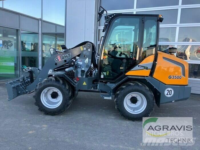 GiANT G3500 Incarcator pe pneuri