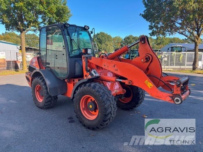 Hitachi ZW 95 Incarcator pe pneuri