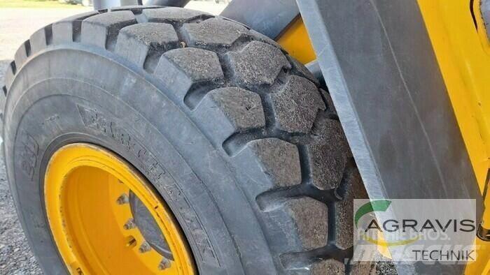 JCB 437 HT Incarcator pe pneuri