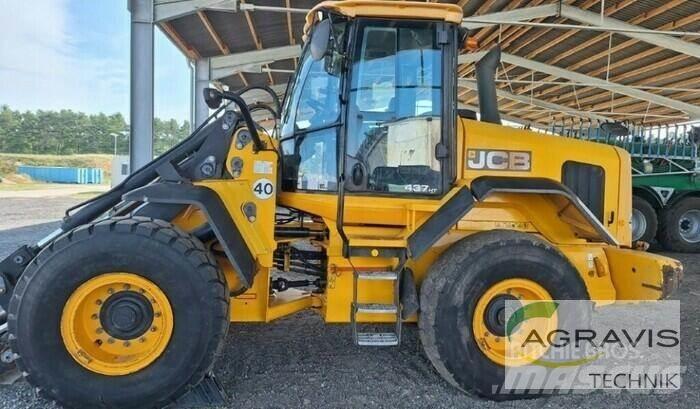 JCB 437 HT Incarcator pe pneuri