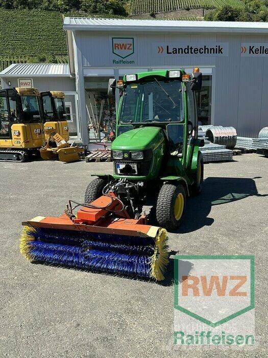 John Deere 2320 Tractoare compacte