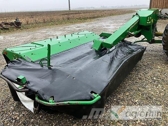 John Deere 328 A Cositoare de iarba