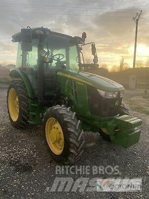 John Deere 5100R Tractoare