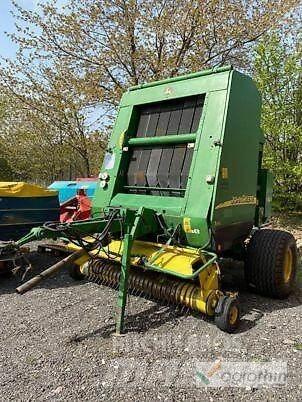 John Deere 592 MAXICUT Masina de balotat cilindric