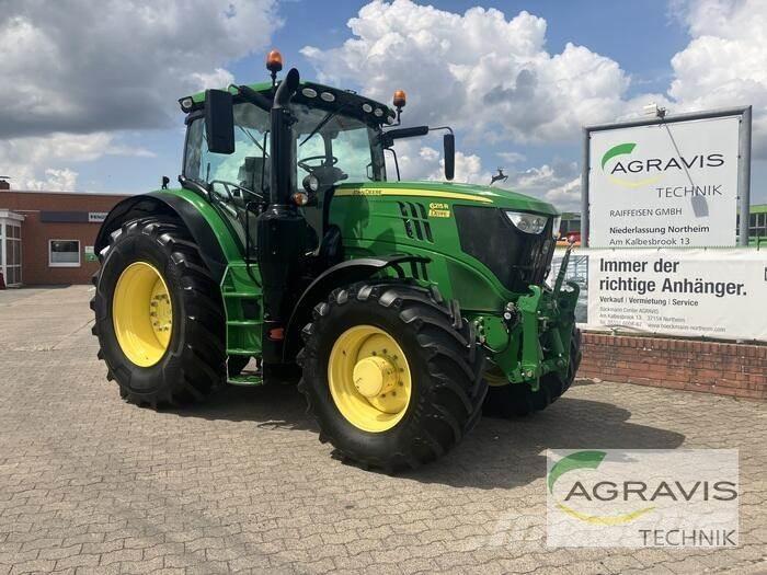 John Deere 6215 R Tractoare