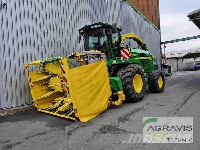 John Deere 7400 Forajere cu autopropulsare