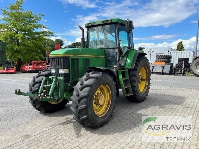 John Deere 7700 Tractoare