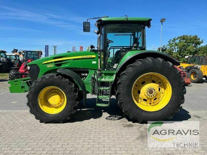 John Deere 7830 Tractoare