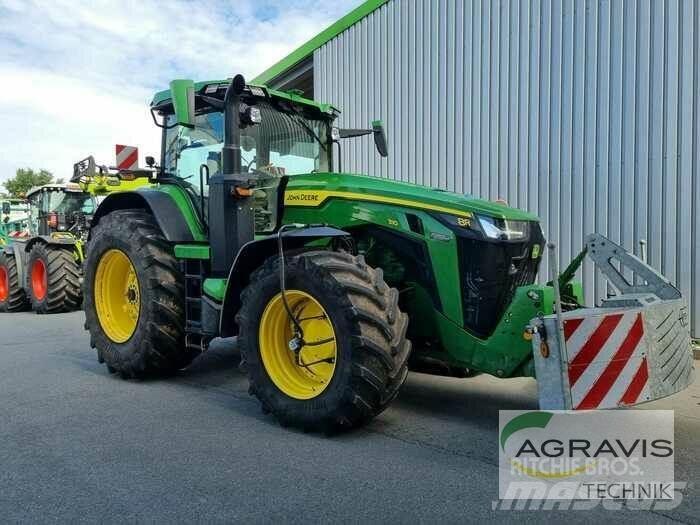 John Deere 8310 R Tractoare
