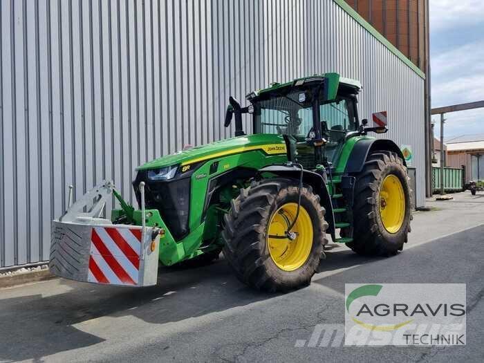 John Deere 8R 310 Tractoare