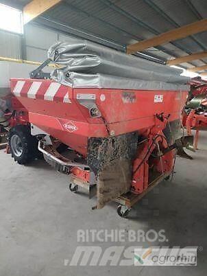 Kuhn Axis 20.1W Împrastierea mineralelor