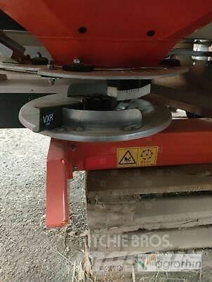 Kuhn Axis 20.2 M-EMC-W Împrastierea mineralelor