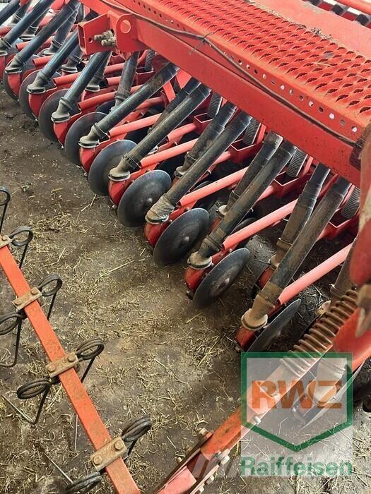 Kuhn INTEG2-3M / HR304D Perforatoare