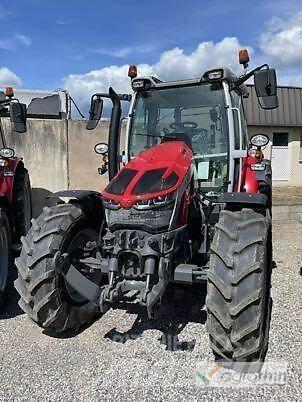 Massey Ferguson 5S115 Tractoare