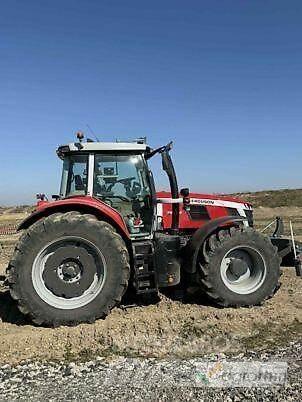 Massey Ferguson 7S210 Tractoare