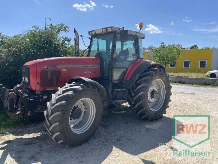 Massey Ferguson 8250-4 Tractoare