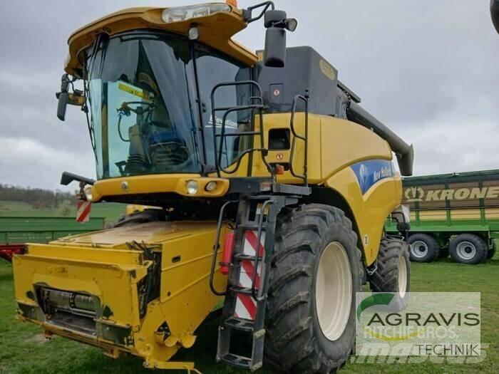 New Holland CR 9060 Combine de secerat