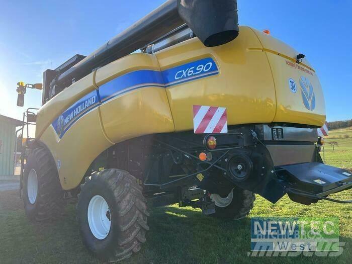 New Holland CX 6.90 Combine de secerat