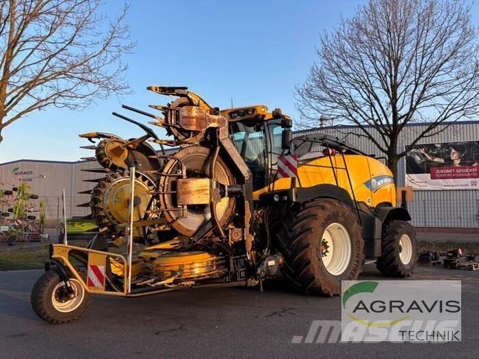New Holland FR 700 Forajere cu autopropulsare