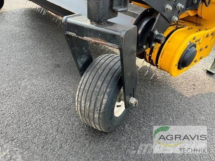 New Holland PICK UP Accesorii pentru mașini de fân și furaje